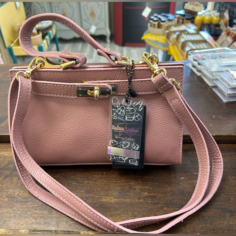 Italian’s Leather blush pink handbag w/adjustable & removable shoulder strap